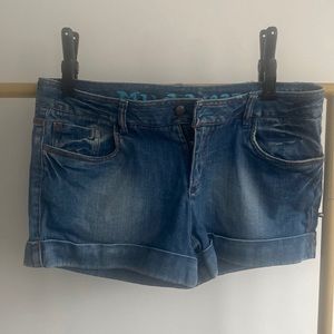Nice shorts jeans size 17